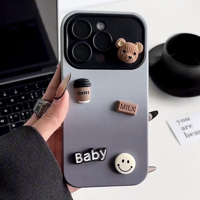 Contrasting color three-dimensional bear case for iPhone